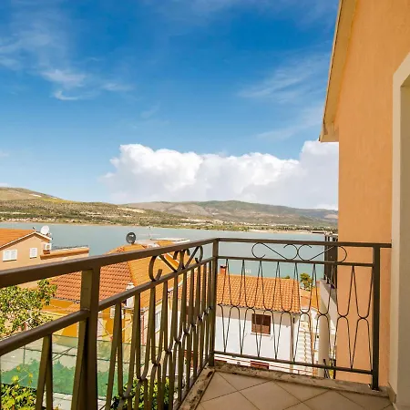 Sea-view In Mastrinka - With Balcony Apartment Trogir
