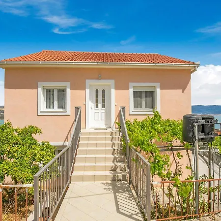 Apartment Sea-view In Mastrinka - With Balcony Trogir